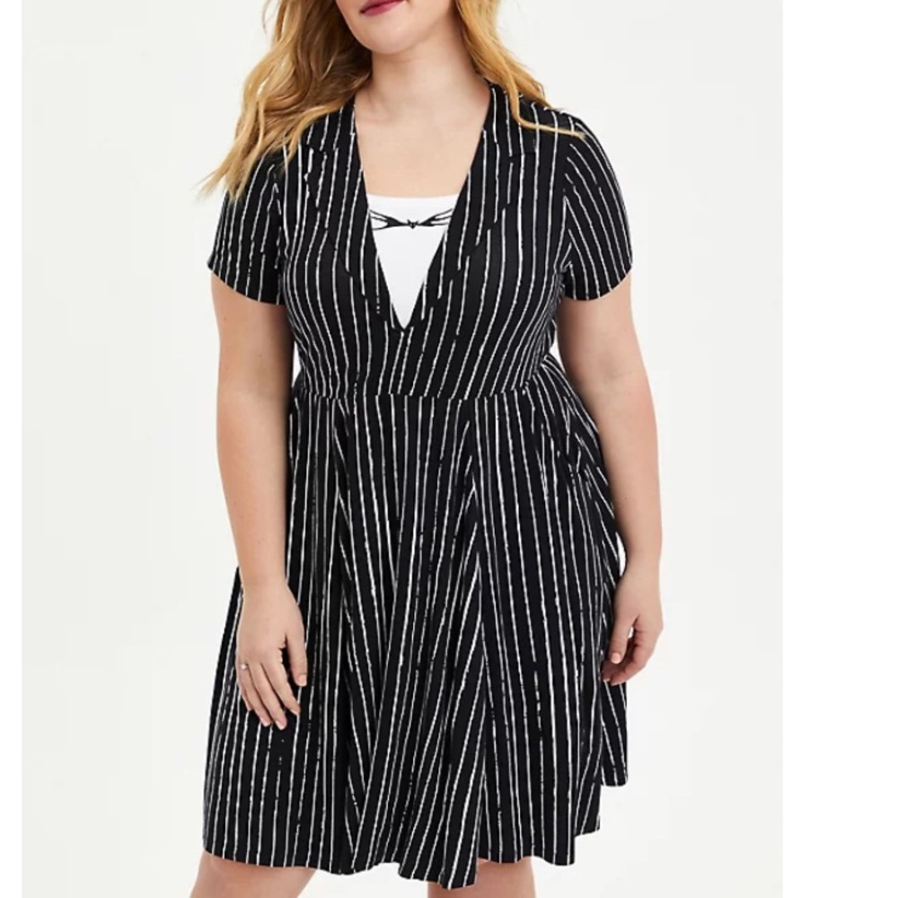 TORRID NWT NIGHTMARE BEFORE CHRISTMAS JACK DRESS - Picture 3 of 7